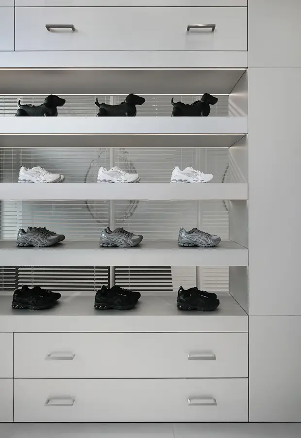LA-FRAMERIE-Studio POST-PRODUCTION-Retouche Photo-e-comm-mode-boutique-Thom Browne
