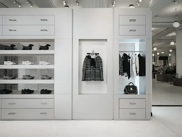 LA-FRAMERIE-Studio POST-PRODUCTION-Retouche Photo-e-comm-mode-boutique-Thom Browne