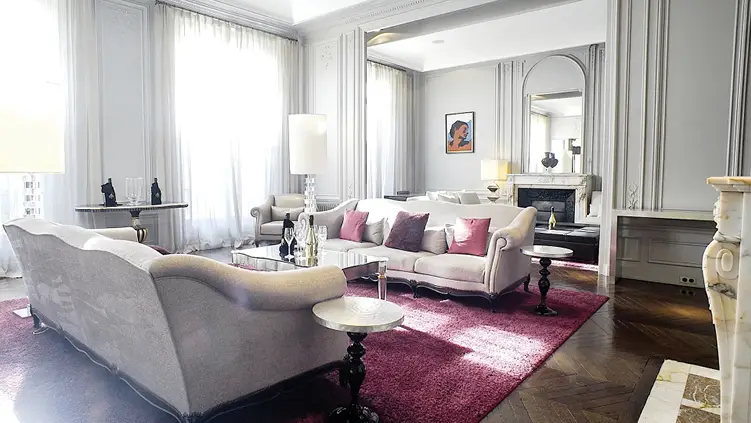 LA-FRAMERIE-PRODUCTION-video-Real estate Agency-Hospitality Brand Film